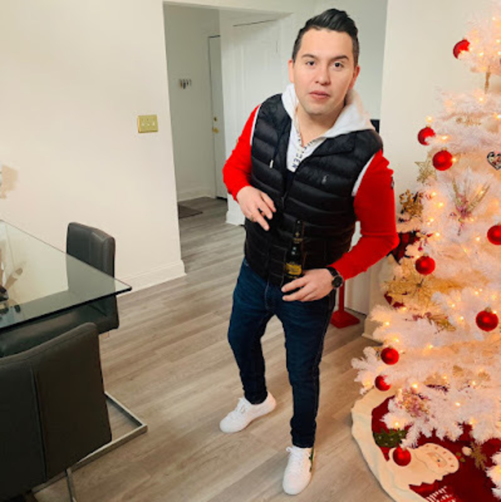Meet your Posher, Diego alejandro